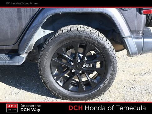 Used 2021 Jeep Wrangler Unlimited Sahara w/ Safety Group image 22