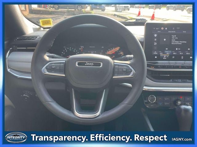 Used 2023 Jeep Compass Limited AWD/4WD image 14