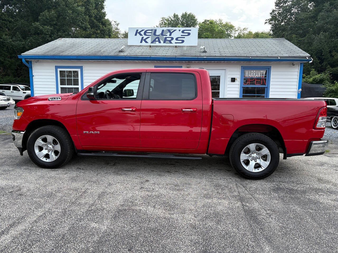 Used 2019 RAM 1500 Big Horn AWD/4WD image 3