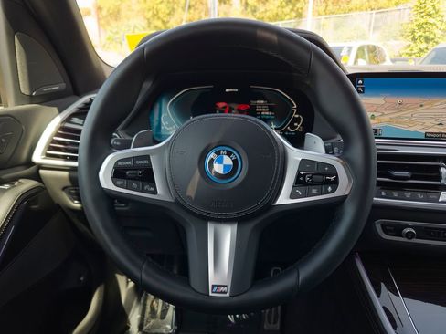 Used 2023 BMW X5 xDrive45e w/ Executive Package AWD/4WD image 19
