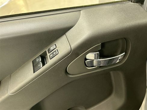 Used 2016 Nissan Frontier SV w/ SV Value Truck Package image 11