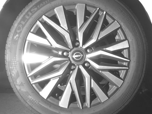 Used 2025 Nissan Altima 2.5 SV image 15