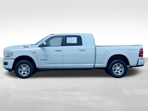 Used 2022 RAM 3500 Laramie AWD/4WD image 4