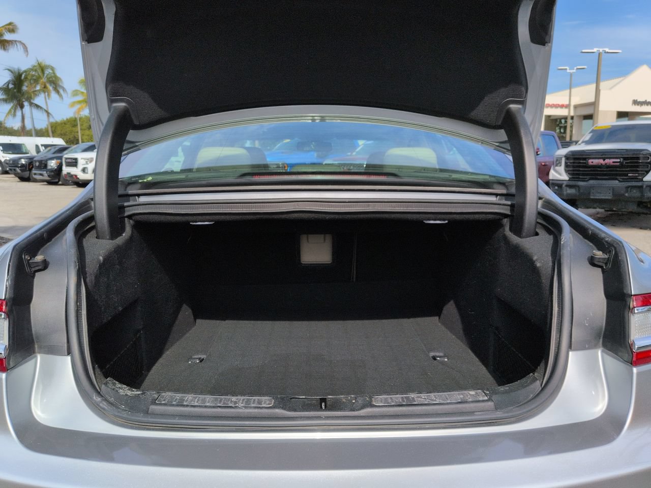 Used 2020 Lincoln Continental Reserve FWD image 13