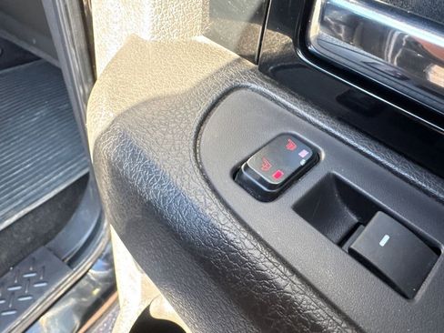 Used 2014 Ford F150 Limited image 37