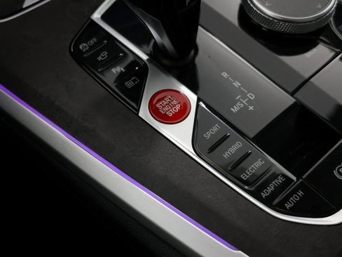 Used 2022 BMW X5 xDrive45e w/ Climate Comfort Package image 19