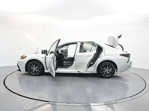 Used 2023 Toyota Camry SE FWD image 43