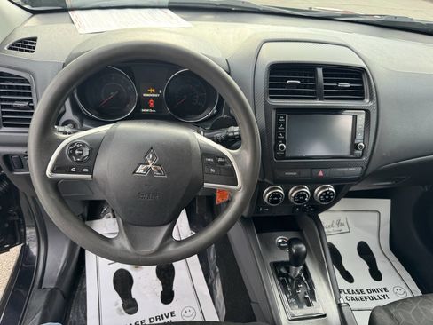 Used 2021 Mitsubishi Outlander Sport ES image 8