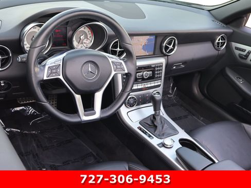 Used 2013 Mercedes-Benz SLK 350 image 18