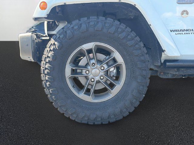 Used 2017 Jeep Wrangler Unlimited Sahara AWD/4WD image 9