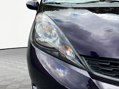 Used 2013 Honda Fit Sport image 29