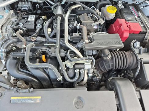 Used 2024 Nissan Sentra SV FWD image 14