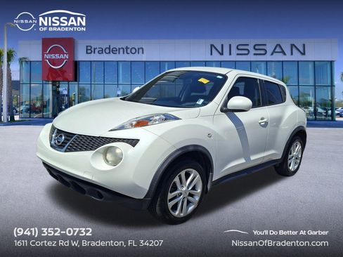 Used 2013 Nissan Juke S FWD image 1