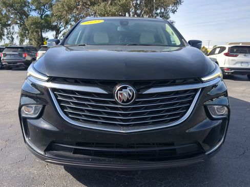 Used 2022 Buick Enclave Essence image 9