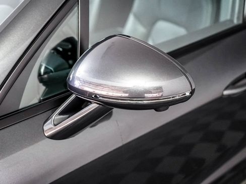 Certified 2025 Porsche Macan image 29