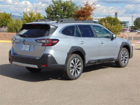 New 2025 Subaru Outback Limited image 4