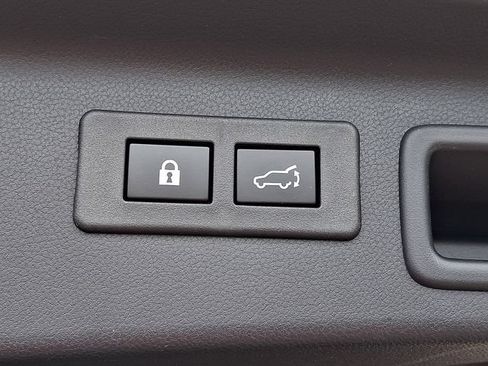 Used 2026 Subaru Forester Premium AWD/4WD image 30