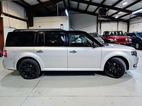 Used 2018 Ford Flex SEL w/ Equipment Group 202A FWD image 11