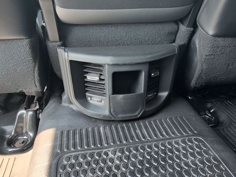 Used 2022 RAM 3500 Tradesman w/ Chrome Appearance Group AWD/4WD image 43