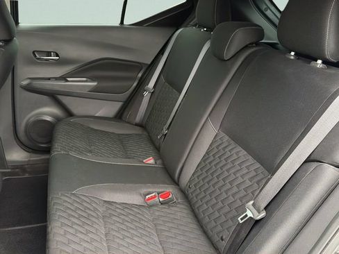 Used 2021 Nissan Kicks SV FWD image 30
