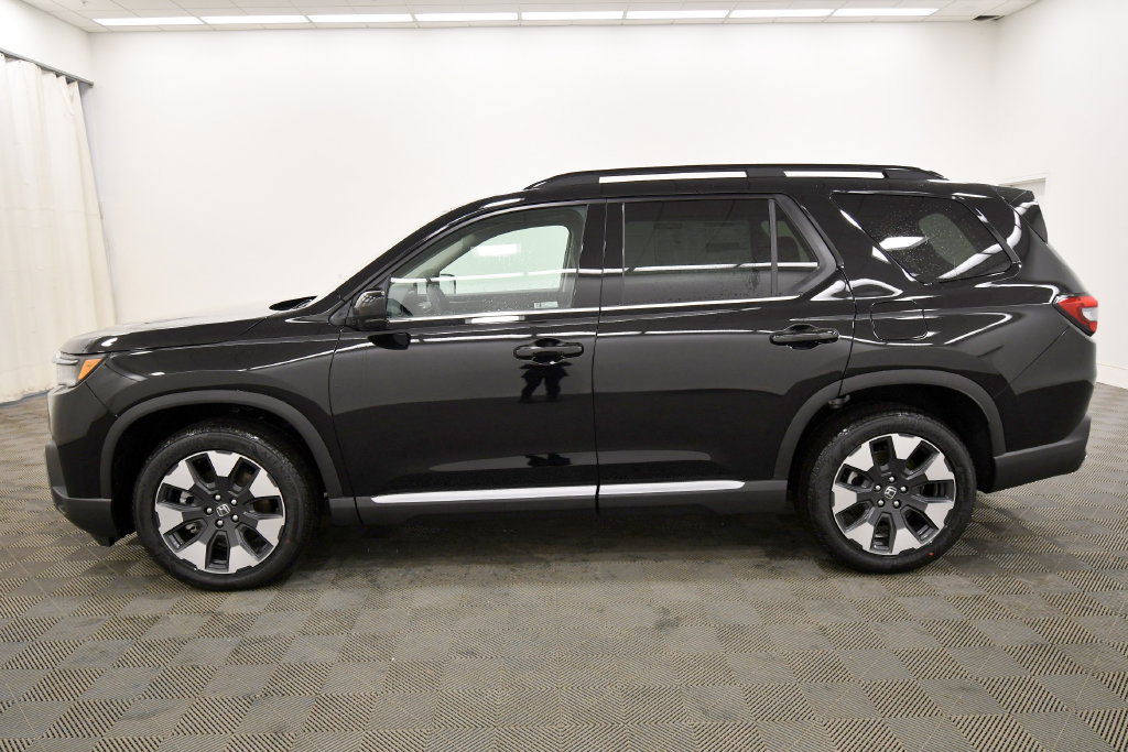 New 2026 Honda Pilot Touring image 4