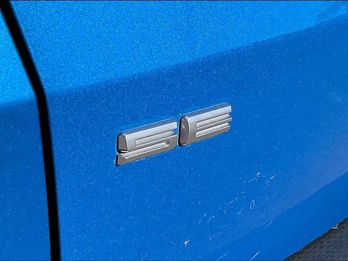 Used 2020 Ford Escape SE image 30