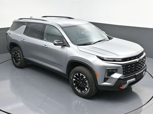 Used 2024 Chevrolet Traverse Z71 AWD/4WD image 45