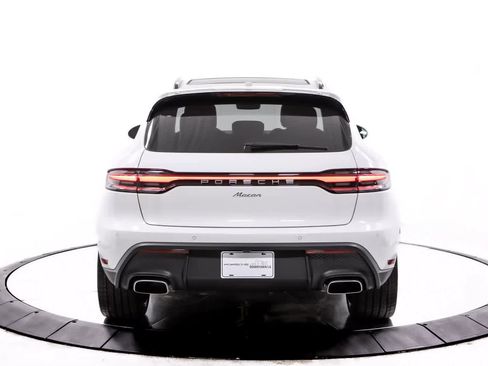 Certified 2025 Porsche Macan image 6