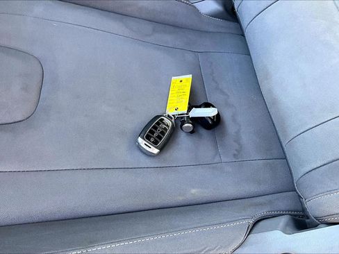 Used 2023 Hyundai Elantra SEL w/ Convenience Package image 14