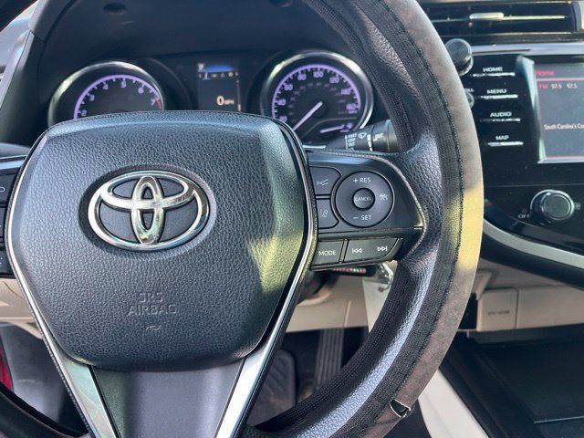 Used 2019 Toyota Camry LE FWD image 18
