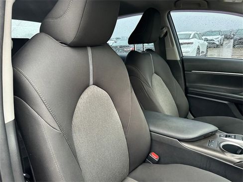 Used 2021 Toyota Camry LE w/ Cold Weather Package image 6