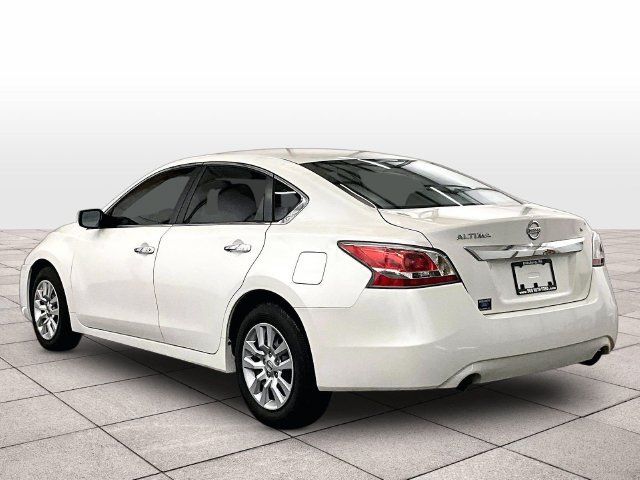 Used 2015 Nissan Altima 2.5 S w/ Power Driver Seat Package FWD image 11