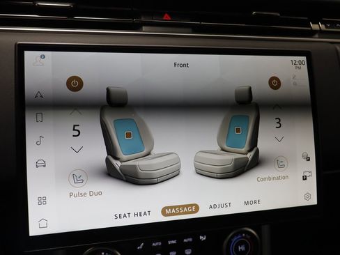 Used 2023 Land Rover Range Rover SE image 11