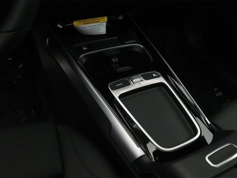 New 2026 Mercedes-Benz GLB 250 GLB 250 image 7