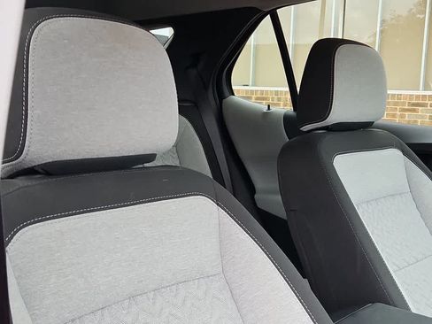 Used 2023 Chevrolet Equinox LS w/ LS Convenience Package FWD image 18