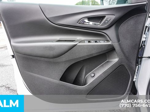 Used 2024 Chevrolet Equinox LT image 53