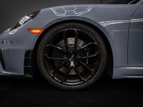 Used 2023 Porsche 718 Cayman GT4 RWD image 15