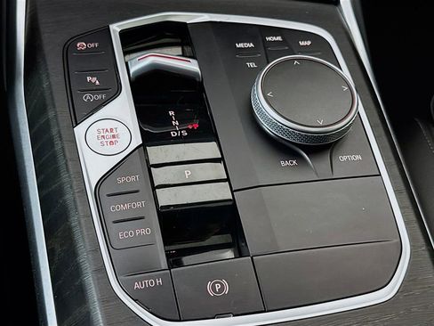 Used 2023 BMW 330i Sedan w/ Driving Assistance Package image 19