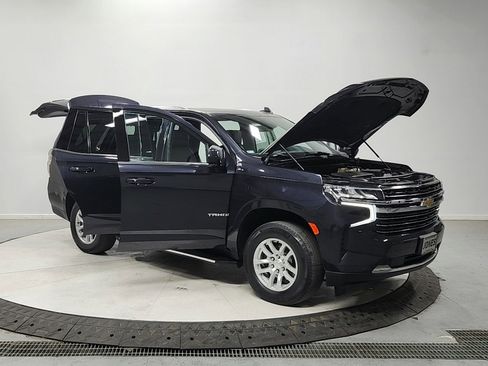 Used 2023 Chevrolet Tahoe LT RWD image 9