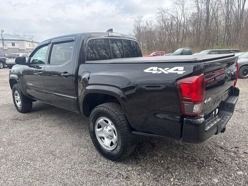 Used 2022 Toyota Tacoma SR AWD/4WD image 7