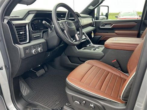 New 2026 GMC Sierra 2500 Denali Ultimate w/ Max Trailering Package image 9