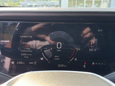 Used 2026 GMC Terrain Elevation w/ Elevation Premium Package AWD/4WD image 18