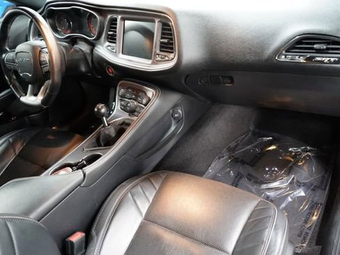 Used 2016 Dodge Challenger SRT Hellcat RWD image 18