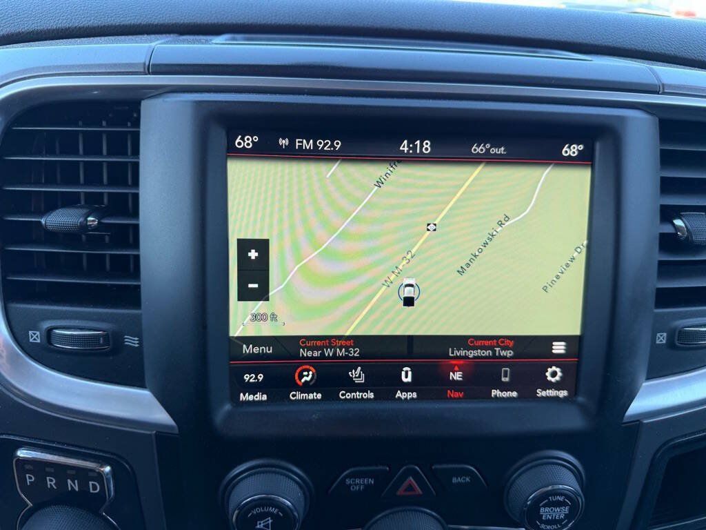 Used 2022 RAM 1500 Classic SLT w/ Electronics Convenience Group AWD/4WD image 24