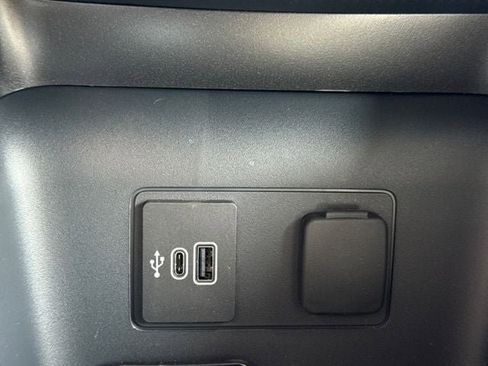 New 2026 Ford Explorer Active AWD/4WD image 32