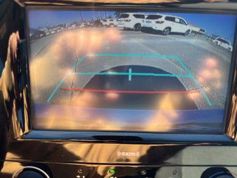 Used 2020 Toyota Camry LE image 25