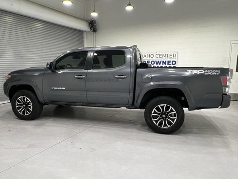 Used 2021 Toyota Tacoma TRD Sport AWD/4WD image 5