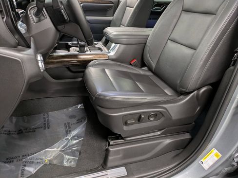 Used 2023 GMC Sierra 1500 Elevation w/ Elevation Premium Package image 9