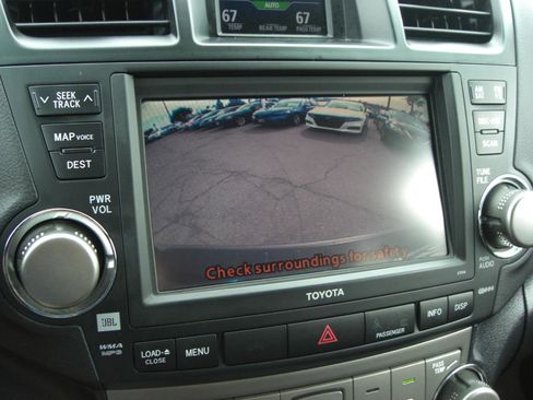 Used 2009 Toyota Highlander Sport FWD image 25