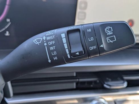 Used 2023 Kia Telluride S image 28